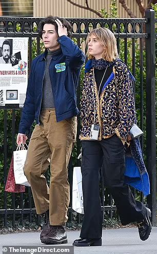 maya hawke husband|Maya Hawke packs on the PDA with her new beau。